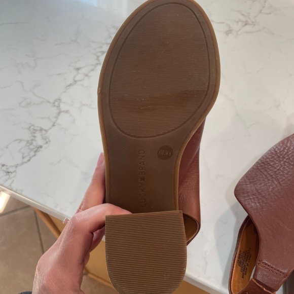 Lucky Brand  Rhazy High Heel Slingback Pump - Picture 5 of 7